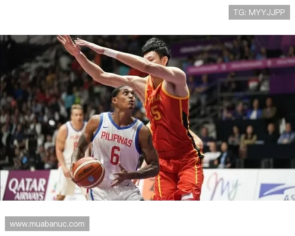 半岛足球官网：专业分析球队战术布局与明星球员动态引领足球潮流